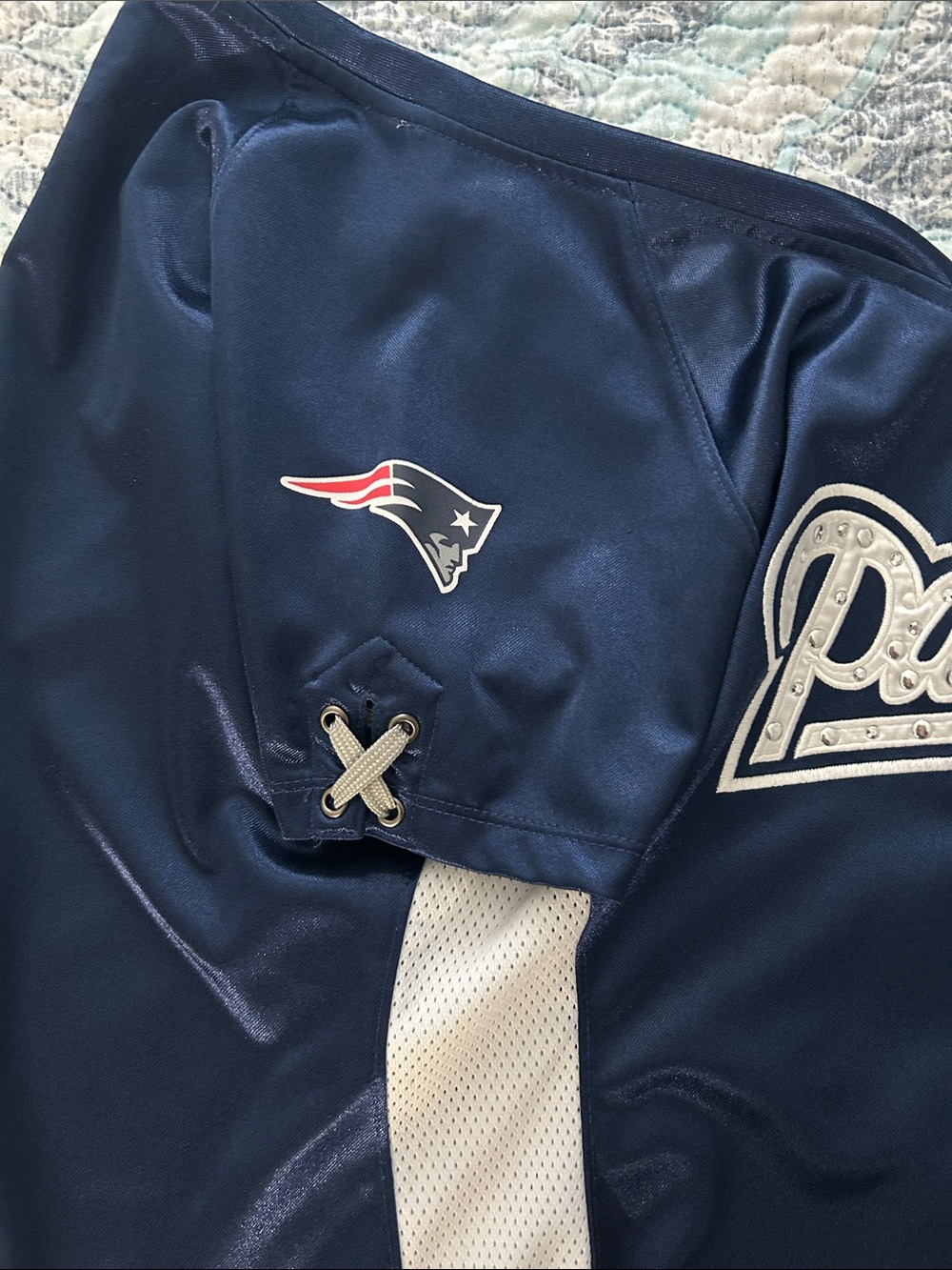 NFL Patriots Women's Navy and White Jersey Top - Picture 3 of 6